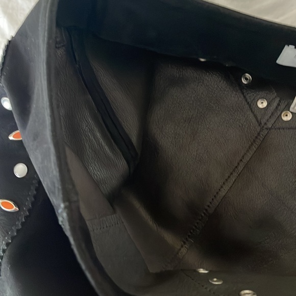 SANDRO embellished suede skirt in black goat leathe - Picture 4 of 6